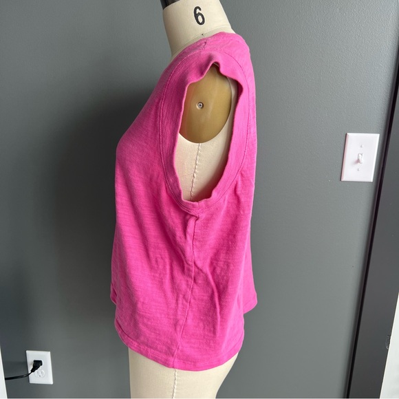 Faherty Sunwashed Slub Muscle Tank - Picture 4 of 8